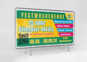 Werbebanner für das Gemeindejubiläum in Ottendorf-Okrilla